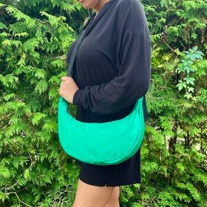 The Crosstown Crescent Bag by Tundhi - Colour: Tropical Oasis🌴